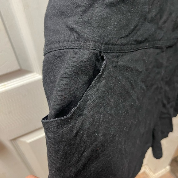 Black Overall shorts - Picture 2 of 6